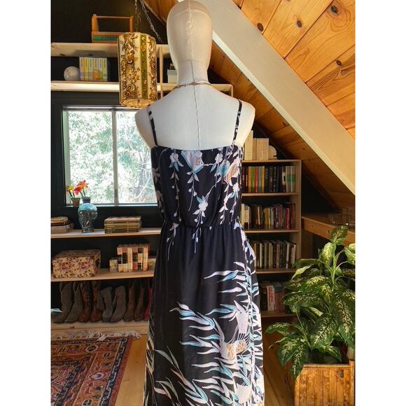 Vintage Hawaiian Dress - Picture 6 of 9